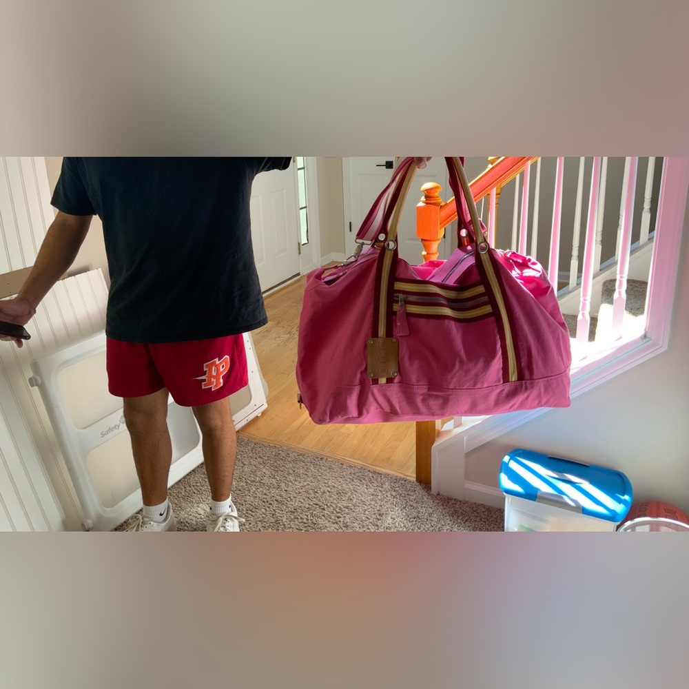 Pink huge duffle bag - Picture 11 of 11